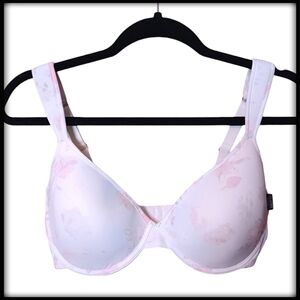 Vince Camuto Full Figure T-Shirt Bra Size 38D